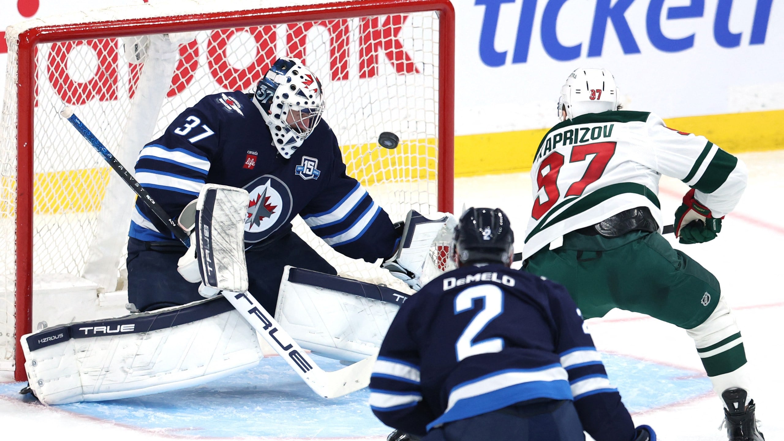How Connor Hellebuyck Trade Might Hurt/Help MN Wild — Minnesota Sports Fan, San Antonio Sports news