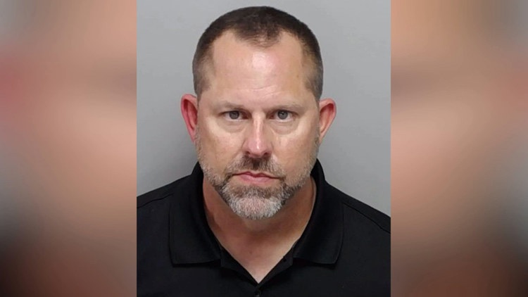 Officials: Bexar County deputy fire marshal arrested on DWI charge, suspended from duty — KENS 5 (San Antonio)