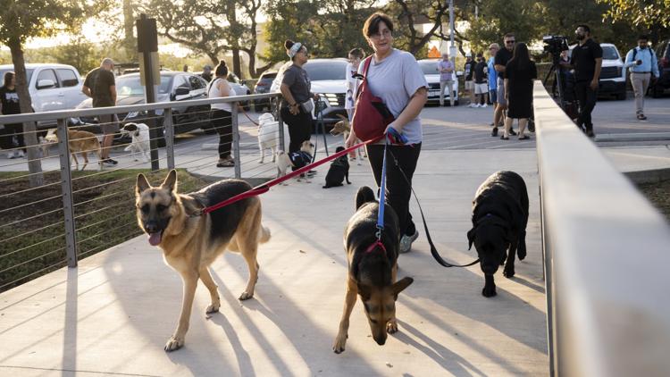 Howl-O-Ween brings spooky fun for pups and their owners to The Rock at La Cantera — KENS 5 (San Antonio), San Antonio Community news
