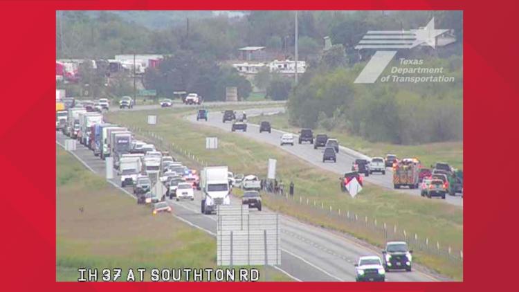 SAFD: 1 ejected, hospitalized after rollover crash on I-37 — San Antonio Health news