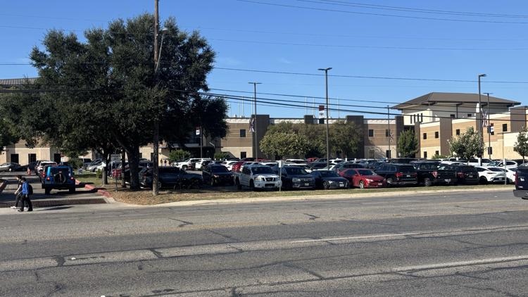 Bomb threat prompts evacuation at Churchill High School; police give all-clear — KENS 5 (San Antonio), San Antonio Schools news