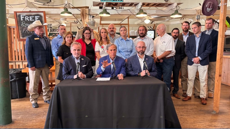 Abbott explains Texas halt on new data center permits as state reviews water, power use — KENS 5 (San Antonio)