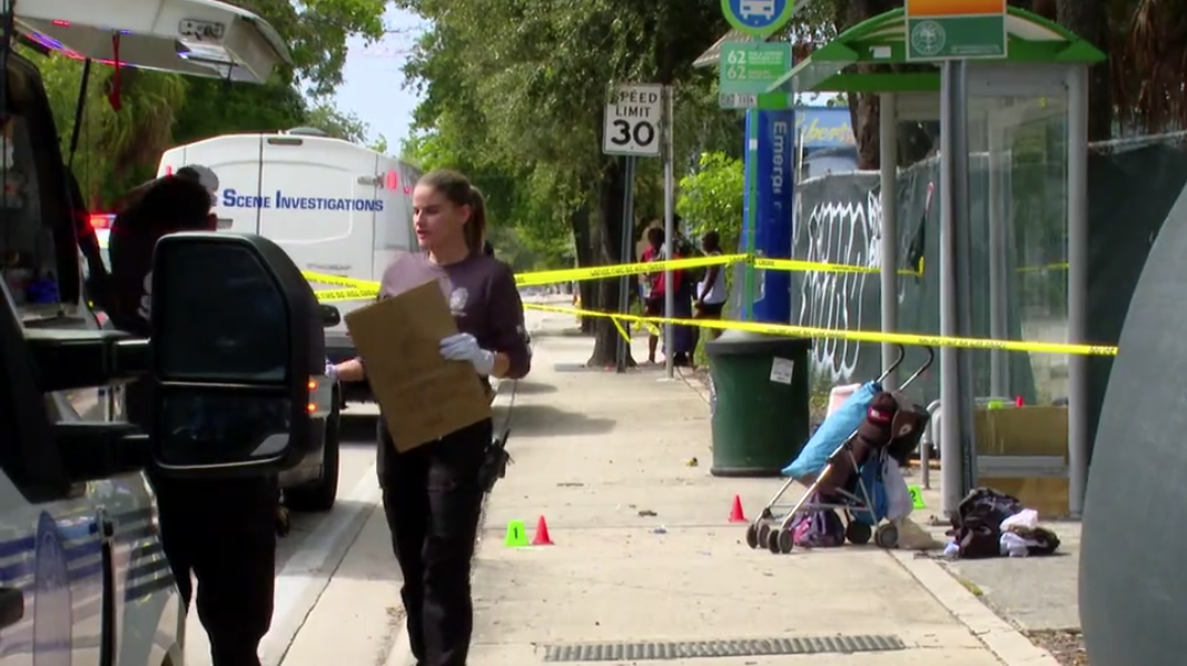 Attacker, victim injured in stabbing at Miami bus stop — WSVN 7 Miami-Dade, San Antonio Community news